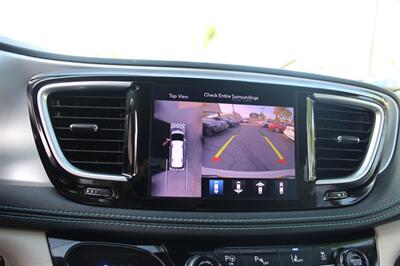 2020 Chrysler Pacifica Hybrid Limited   - Photo 32 - Sacramento, CA 95825