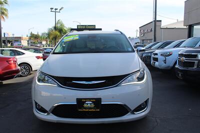 2020 Chrysler Pacifica Hybrid Limited   - Photo 3 - Sacramento, CA 95825