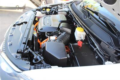 2020 Chrysler Pacifica Hybrid Limited   - Photo 43 - Sacramento, CA 95825
