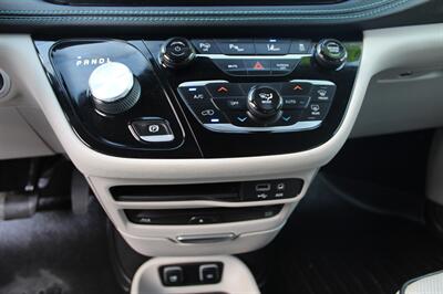 2020 Chrysler Pacifica Hybrid Limited   - Photo 30 - Sacramento, CA 95825