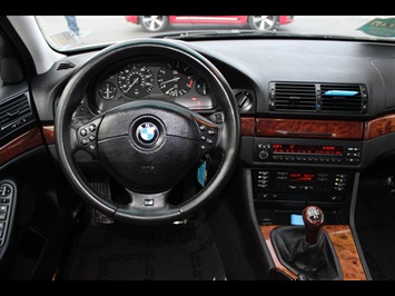 2001 BMW 5 Series 525i - Photo 4 - Sacramento, CA 95825