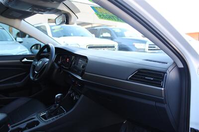 2019 Volkswagen Jetta SEL Premium   - Photo 22 - Sacramento, CA 95825
