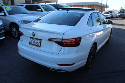 2019 Volkswagen Jetta SEL Premium   - Photo 7 - Sacramento, CA 95825