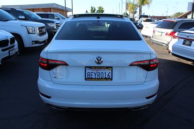 2019 Volkswagen Jetta SEL Premium   - Photo 6 - Sacramento, CA 95825