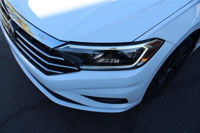 2019 Volkswagen Jetta SEL Premium   - Photo 10 - Sacramento, CA 95825