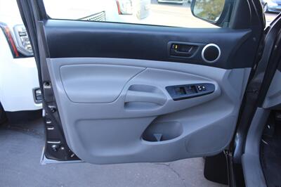 2013 Toyota Tacoma PreRunner V6 - Photo 15 - Sacramento, CA 95825