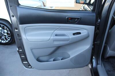 2013 Toyota Tacoma PreRunner V6 - Photo 21 - Sacramento, CA 95825