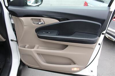 2016 Honda Pilot Touring   - Photo 22 - Sacramento, CA 95825