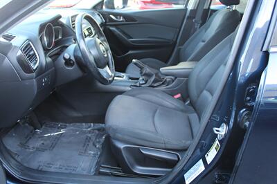 2014 MAZDA MAZDA3 i Touring   - Photo 15 - Sacramento, CA 95825