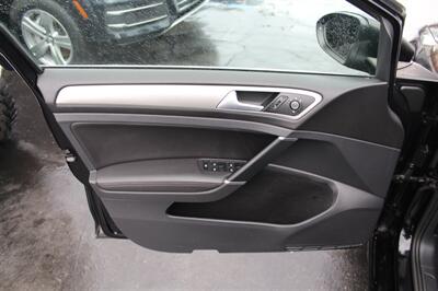 2017 Volkswagen Golf SportWagen TSI SE   - Photo 18 - Sacramento, CA 95825