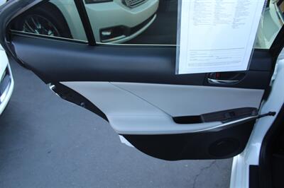 2015 Lexus IS 250   - Photo 22 - Sacramento, CA 95825