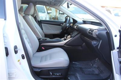 2015 Lexus IS 250   - Photo 21 - Sacramento, CA 95825