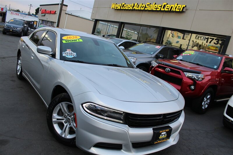 2020 Dodge Charger SXT  