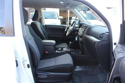 2019 Toyota 4Runner SR5   - Photo 22 - Sacramento, CA 95825