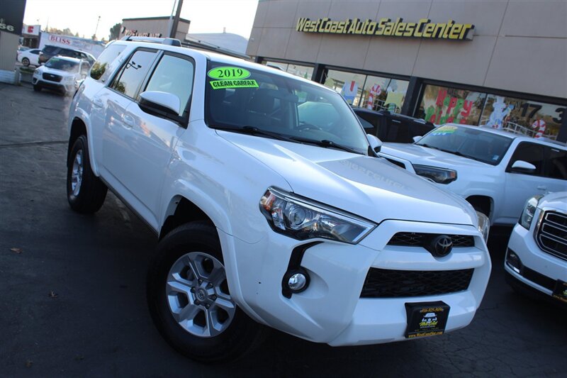 2019 Toyota 4Runner SR5  