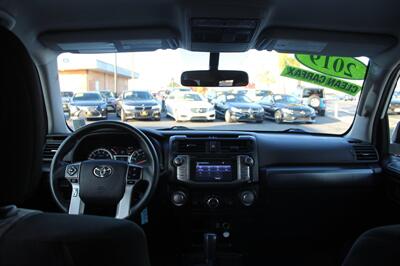 2019 Toyota 4Runner SR5   - Photo 26 - Sacramento, CA 95825