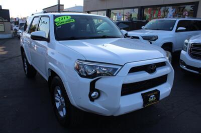 2019 Toyota 4Runner SR5   - Photo 8 - Sacramento, CA 95825