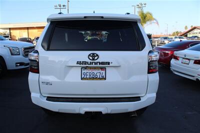 2019 Toyota 4Runner SR5   - Photo 6 - Sacramento, CA 95825