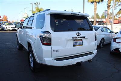 2019 Toyota 4Runner SR5   - Photo 5 - Sacramento, CA 95825