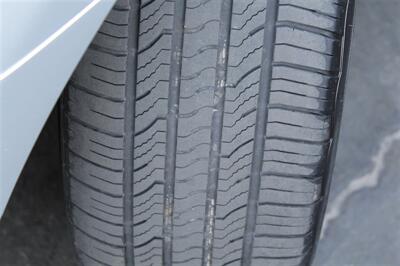 2008 Toyota Camry Hybrid - Photo 18 - Sacramento, CA 95825