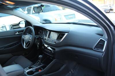 2018 Hyundai TUCSON SEL   - Photo 21 - Sacramento, CA 95825