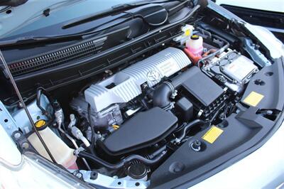 2012 Toyota Prius v Three   - Photo 30 - Sacramento, CA 95825