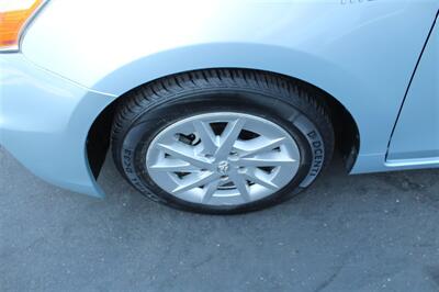 2012 Toyota Prius v Three   - Photo 11 - Sacramento, CA 95825