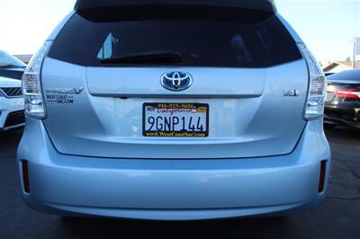 2012 Toyota Prius v Three   - Photo 14 - Sacramento, CA 95825