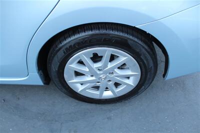 2012 Toyota Prius v Three   - Photo 13 - Sacramento, CA 95825