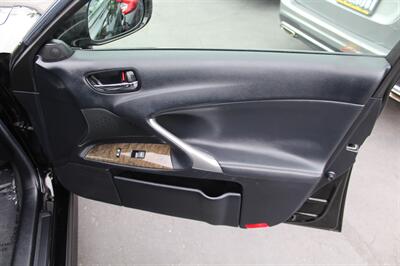 2010 Lexus IS 250   - Photo 19 - Sacramento, CA 95825