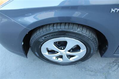 2013 Toyota Prius Two - Photo 11 - Sacramento, CA 95825