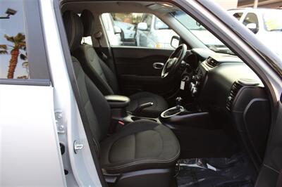 2016 Kia Soul +   - Photo 19 - Sacramento, CA 95825