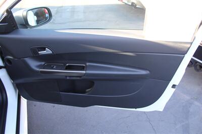 2013 Volvo C30 T5 R-Design - Photo 23 - Sacramento, CA 95825