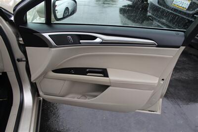 2019 Ford Fusion SEL   - Photo 21 - Sacramento, CA 95825