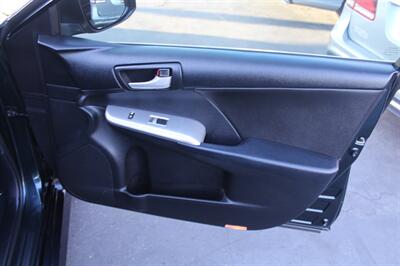 2013 Toyota Camry SE   - Photo 18 - Sacramento, CA 95825