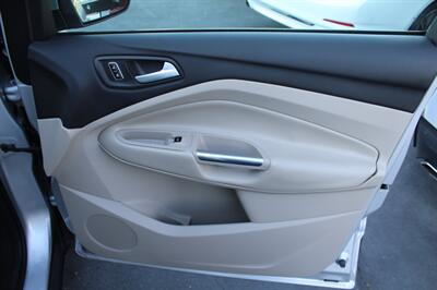 2013 Ford Escape SE - Photo 16 - Sacramento, CA 95825