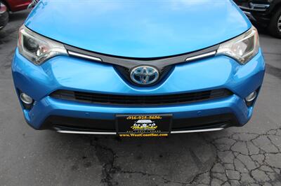 2018 Toyota RAV4 Hybrid XLE   - Photo 9 - Sacramento, CA 95825
