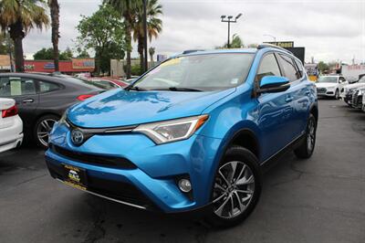 2018 Toyota RAV4 Hybrid XLE   - Photo 2 - Sacramento, CA 95825