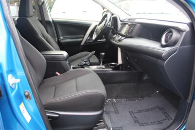 2018 Toyota RAV4 Hybrid XLE   - Photo 23 - Sacramento, CA 95825