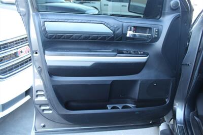 2014 Toyota Tundra Platinum   - Photo 19 - Sacramento, CA 95825