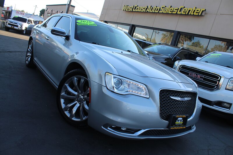 2020 Chrysler 300 Limited  