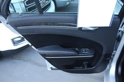 2020 Chrysler 300 Limited   - Photo 21 - Sacramento, CA 95825
