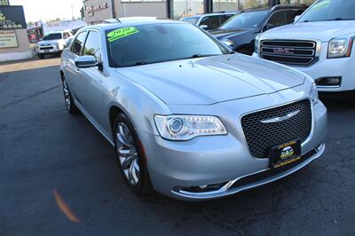 2020 Chrysler 300 Limited   - Photo 8 - Sacramento, CA 95825