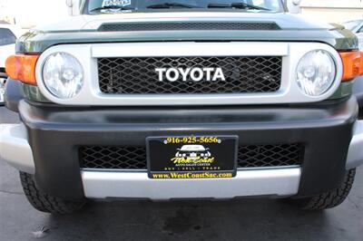 2010 Toyota FJ Cruiser   - Photo 10 - Sacramento, CA 95825