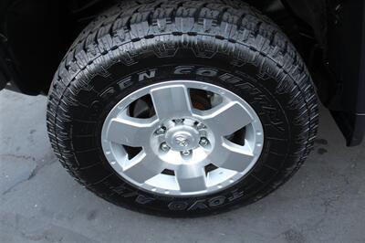 2010 Toyota FJ Cruiser   - Photo 13 - Sacramento, CA 95825