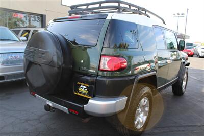 2010 Toyota FJ Cruiser   - Photo 8 - Sacramento, CA 95825