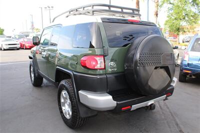 2010 Toyota FJ Cruiser   - Photo 6 - Sacramento, CA 95825