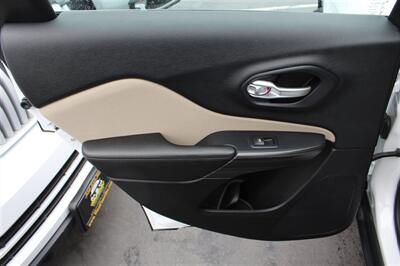 2016 Jeep Cherokee Sport - Photo 19 - Sacramento, CA 95825