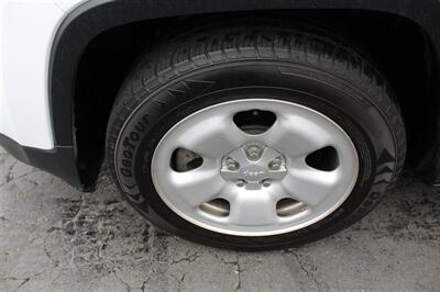 2016 Jeep Cherokee Sport - Photo 11 - Sacramento, CA 95825