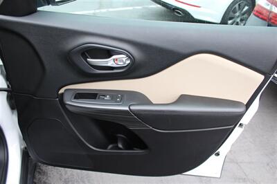 2016 Jeep Cherokee Sport - Photo 16 - Sacramento, CA 95825